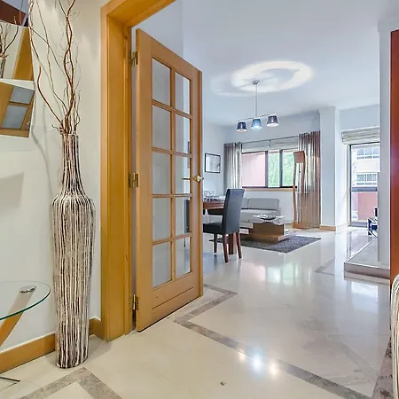 Place & Beyond Apartament Lizbona