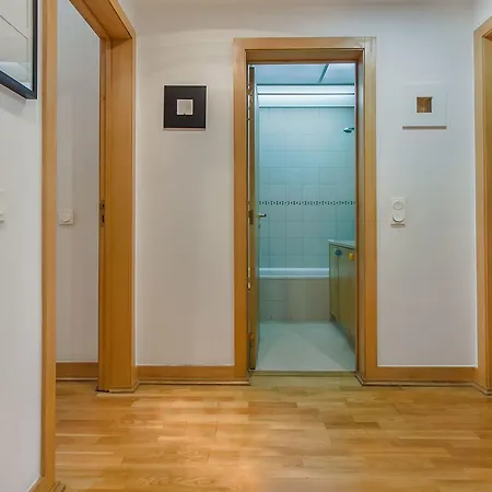 Place & Beyond Apartament Lizbona