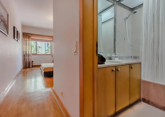 Place & Beyond Apartment Lissabon