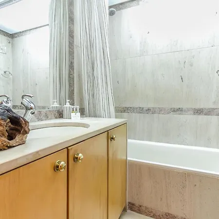 Place & Beyond Daire *