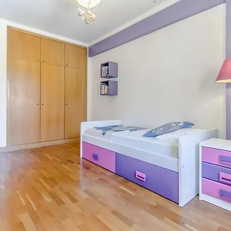 Place & Beyond Daire