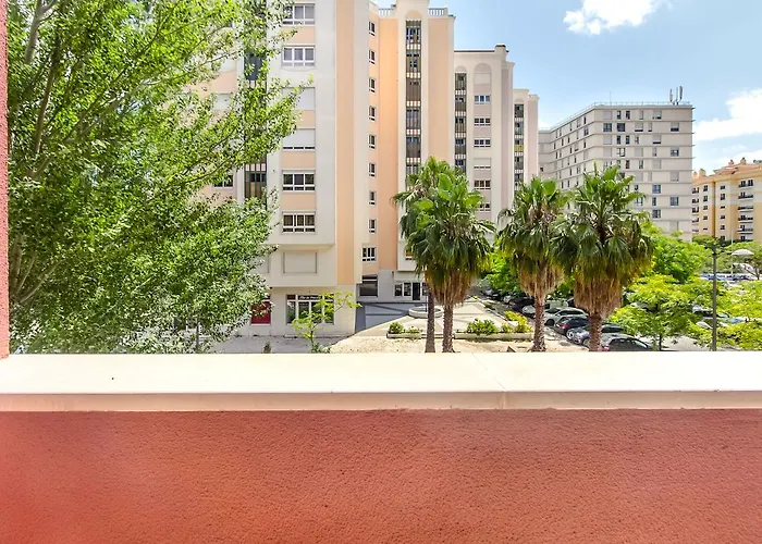 Place & Beyond Lizbona