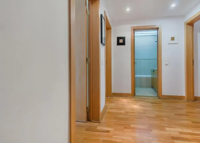 Place & Beyond Lizbona